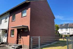 Charmantes Reihenendhaus mit großem Garten – ideal für Familien – Die vollständige Adresse der Immobilie erhältst du vom Anbieter., 50999 Altstadt/Nord, Köln – Vorschaubild 1