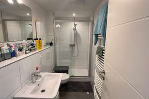 Charmante 2-Zimmer-Dachgeschosswohnung im Herzen von Aachen (teilmöbiliert) – Beeckstraße 1-3, 52062 Kaiserplatz, Aachen – Vorschaubild 6