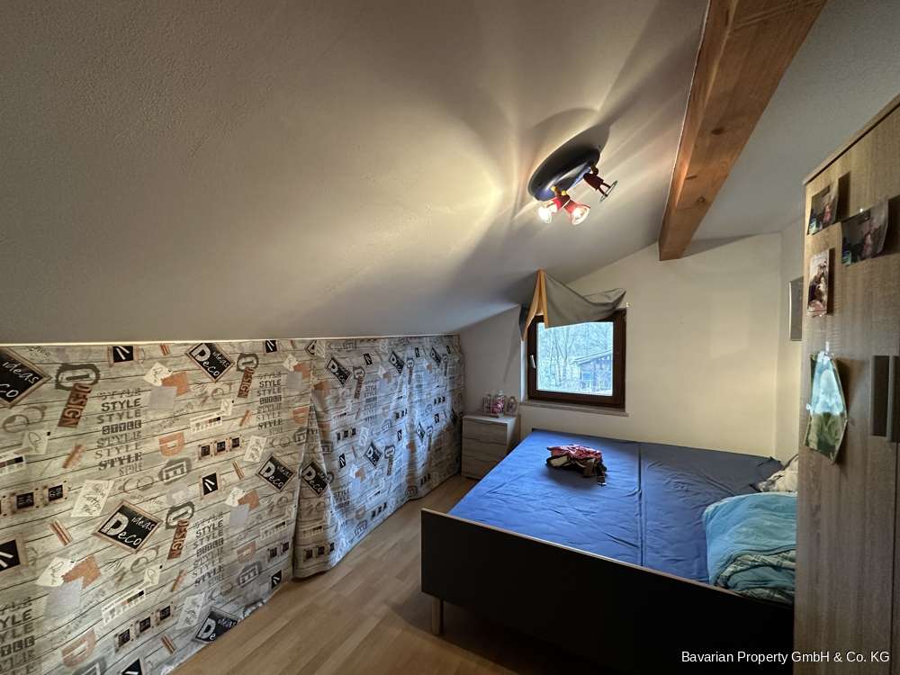 Immobilie in Viechtach - Dreifamilienhaus in Großenau bei Viechtach - jetzt ohne Wohnrecht! - Bild 5