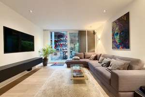 EP ESTATE ! Hochwertige Gartenwohnung mit XXL- Terrasse in Köln / Müngersdorf