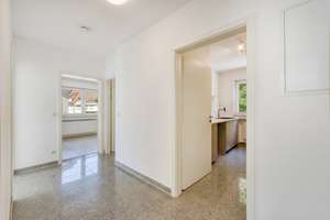 +++ zentral & ruhig - sonniger Süd-Balkon - hochwertig modernisiert - EBK-Übernahme möglich +++ – Melchiorstraße 9, 70439 Stammheim-Süd, Stuttgart – Vorschaubild 8
