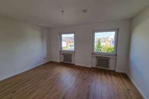 Attraktive 3-Zimmer-Wohnung - 1. Reihe zum Rhein mit Loggia – Alfred-Schütte-Allee 154, 51105 Poll, Köln – Vorschaubild 5