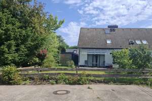***Wohnen mit Haus-Charakter in Waldnähe*** – Die vollständige Adresse der Immobilie erhältst du vom Anbieter., 25336 Elmshorn – Vorschaubild 4