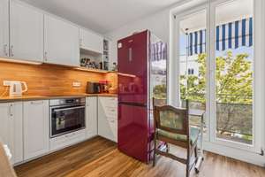 Lichtdurchflutete 2-Zimmer-Wohnung mit großer Süd-Loggia, Aufzug und Tiefgaragenstellplatz – Die vollständige Adresse der Immobilie erhältst du vom Anbieter., 12559 Köpenick, Berlin – Vorschaubild 5