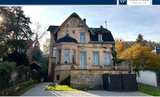 Repräsentative, denkmalgeschützte Sandsteinvilla im neobarocken Stil in zentraler Lage von Neustadt