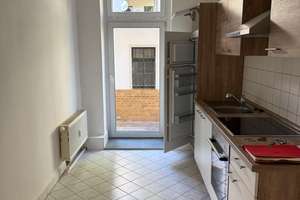Wohnung im Hochparterre mit Einbauküche, Laminat, Bad mit Fenster, eigene Terrasse – Uhlandstraße 34, 4177 Altlindenau, Leipzig – Vorschaubild 3