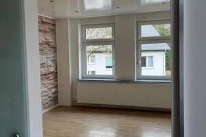 + schöne Wohnung mit Balkon in Grumme in einem Dreifamilienhaus + – Prattwinkel 35, 44807 Grumme, Bochum – Vorschaubild 9
