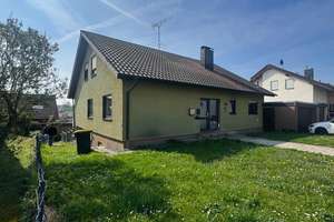 Großzügiges Einfamilienhaus mit Einliegerwohnung, Garten & Ausbaupotenzia – Die vollständige Adresse der Immobilie erhältst du vom Anbieter., 74193 Schwaigern – Vorschaubild 3