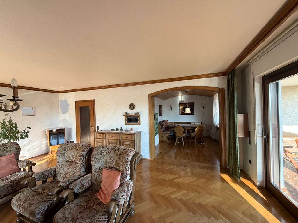 Immobilie in Hofgeismar - Zwei- bis Dreifamilienhaus in Hofgeismars exklusivster Lage - Bild 3