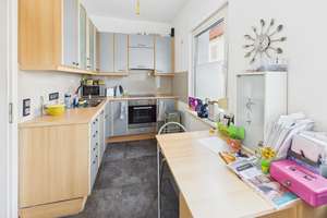 Charmantes Wohnen mit Terrasse, Balkon & Garage in ruhiger Lage von Mainz-Laubenheim – Die vollständige Adresse der Immobilie erhältst du vom Anbieter., 55130 Laubenheim, Mainz – Vorschaubild 11