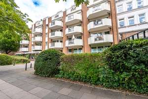 Stilvolles Design trifft auf eine der begehrtesten Wohnlagen Hamburgs - Cityappartement Uhlenhorst – Die vollständige Adresse der Immobilie erhältst du vom Anbieter., 22085 Uhlenhorst, Hamburg – Vorschaubild 2