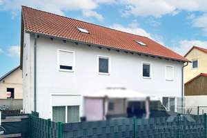 Moderne und renovierte Doppelhaushälfte mit 5 Schlafzimmern, Garage und 2 Bäder in Vilseck – Die vollständige Adresse der Immobilie erhältst du vom Anbieter., 92249 Vilseck – Vorschaubild 1