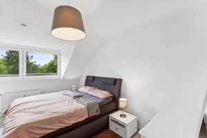Modernes Wohnen: möblierte 2,5-Zimmer-Dachgeschosswohnung in Düsseldorf-Rath – Reichswaldallee 49, 40472 Rath, Düsseldorf – Vorschaubild 5