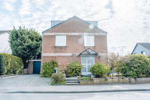 Architektenhaus in begehrter Waldrandlage – großzügiges Wohnen auf 280 m² in Leverkusen-Opladen – Die vollständige Adresse der Immobilie erhältst du vom Anbieter., 51379 Opladen, Leverkusen – Vorschaubild 36