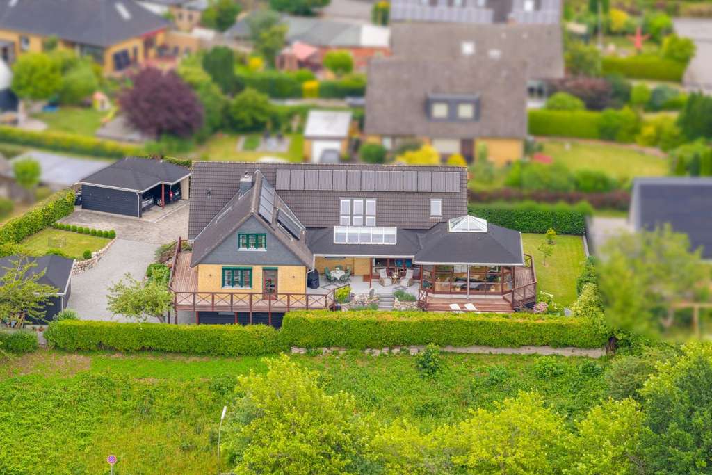Immobilie in Glücksburg - Ankommen. Durchatmen. Bleiben. Stilvolles und großzügiges Wohnen mit beeindruckendem Weitblick - Bild 2