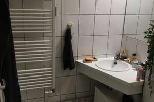 Schönes Studentenzimmer mit Pantryküche in TOP-Lage! – Friedenstraße 12b, 93053 Galgenberg, Regensburg – Vorschaubild 5