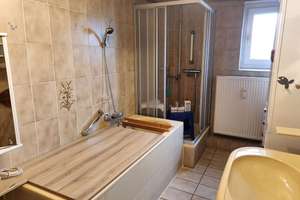 Schicke Penthousewohnung mit Kamin und zwei Balkonen – Holtkampstraße 8, 46145 Sterkrade-Mitte, Oberhausen – Vorschaubild 13
