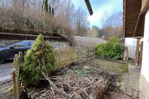 In schöner Ortsrand-/ Aussichtslage: Gepfl. EFH, u. a. mit Wintergarten, Kaminofen, Fußbodenheizung – Alte Weinstraße 33, 98554 Benshausen – Vorschaubild 12