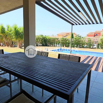 Villa komplett renoviert in der exklusiven Gegend von Peralada Golf