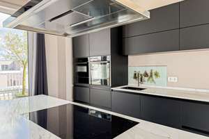 PENTHOUSE-LIVING - LICHT. WEITE. PRIVATSPHÄRE – Die vollständige Adresse der Immobilie erhältst du vom Anbieter., 40627 Unterbach, Düsseldorf – Vorschaubild 3