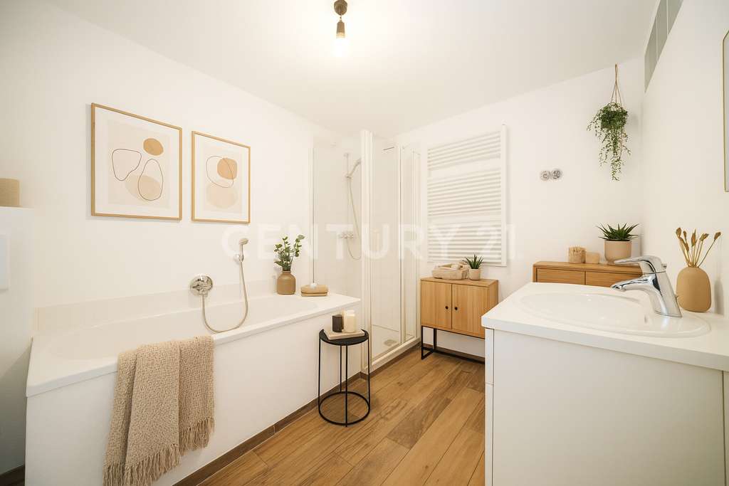 Immobilie in Ochsenhausen - Traumhafte 3-Zimmer-Wohnung mit 123 m² & XXL-Terrasse – Ochsenhausen - Bild 1