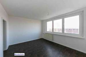 Preiswerte und interessante 3-Zimmer-Wohnung. – Berzdorfer Str. 10, 1239 Prohlis-Nord, Dresden – Vorschaubild 4