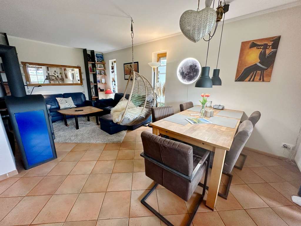 Immobilie in Oeversee - Wohnen mit Weitblick: Wunderschönes Einfamilienhaus in Oeversee - Bild 2