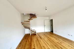 Erstbezug nach Kernsanierung – Neubaugleiche Maisonette- Whg. mit einem Blick ins Grüne und Balkon. – Die vollständige Adresse der Immobilie erhältst du vom Anbieter., 81375 Neuhadern, München – Vorschaubild 2
