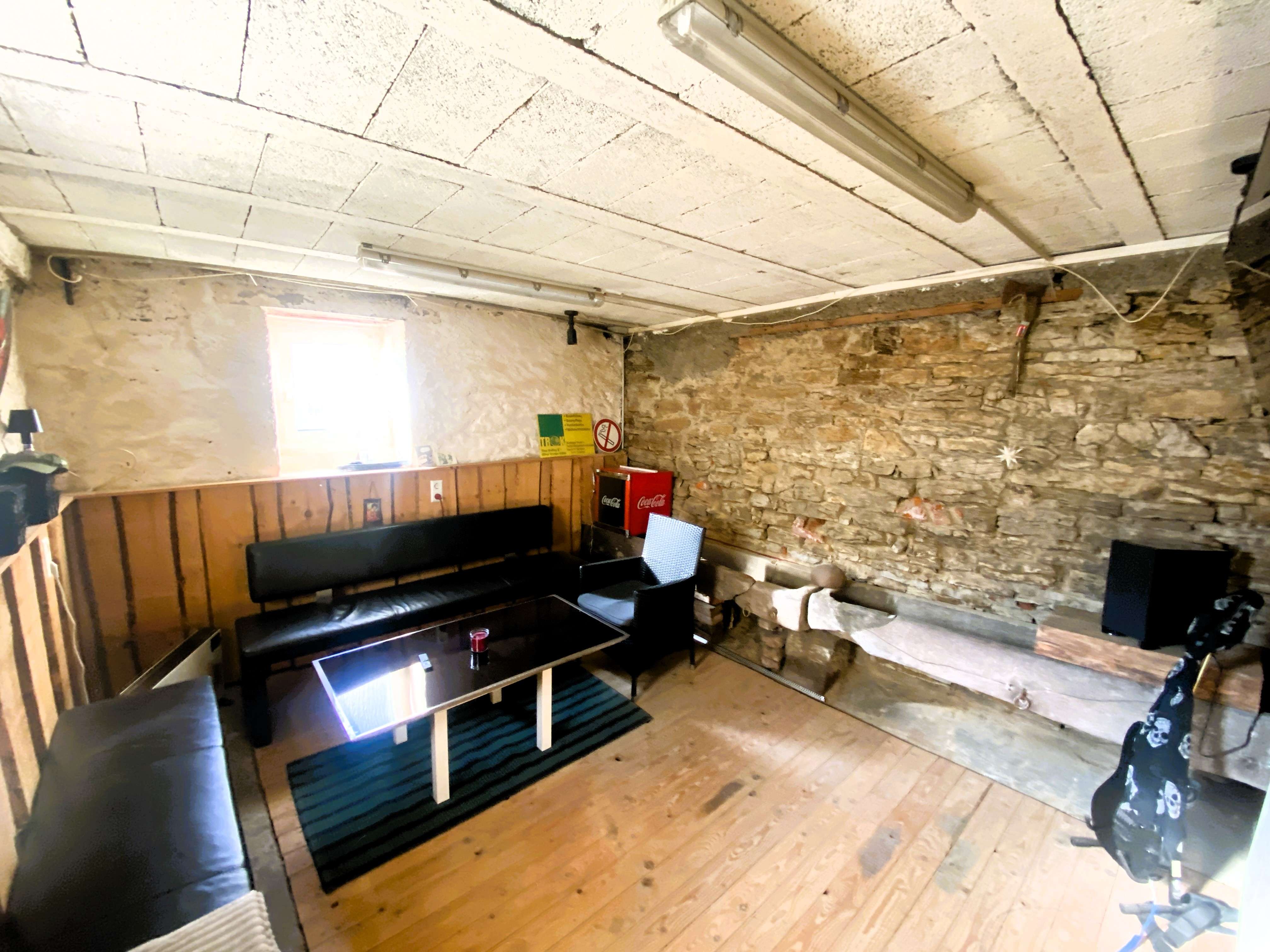 Immobilie in Kämpfelbach - ERSINGEN - Einfamilienhaus für Individualisten ! - Bild 2