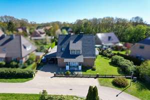 Stilvoll saniertes Wohnhaus in bester Lage von Aurich – Die vollständige Adresse der Immobilie erhältst du vom Anbieter., 26603 Aurich – Vorschaubild 3