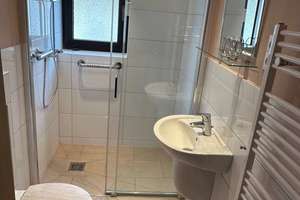 Zuhause mit viel Platz in Düsseldorf – Wendersstraße 31, 40472 Rath, Düsseldorf – Vorschaubild 8