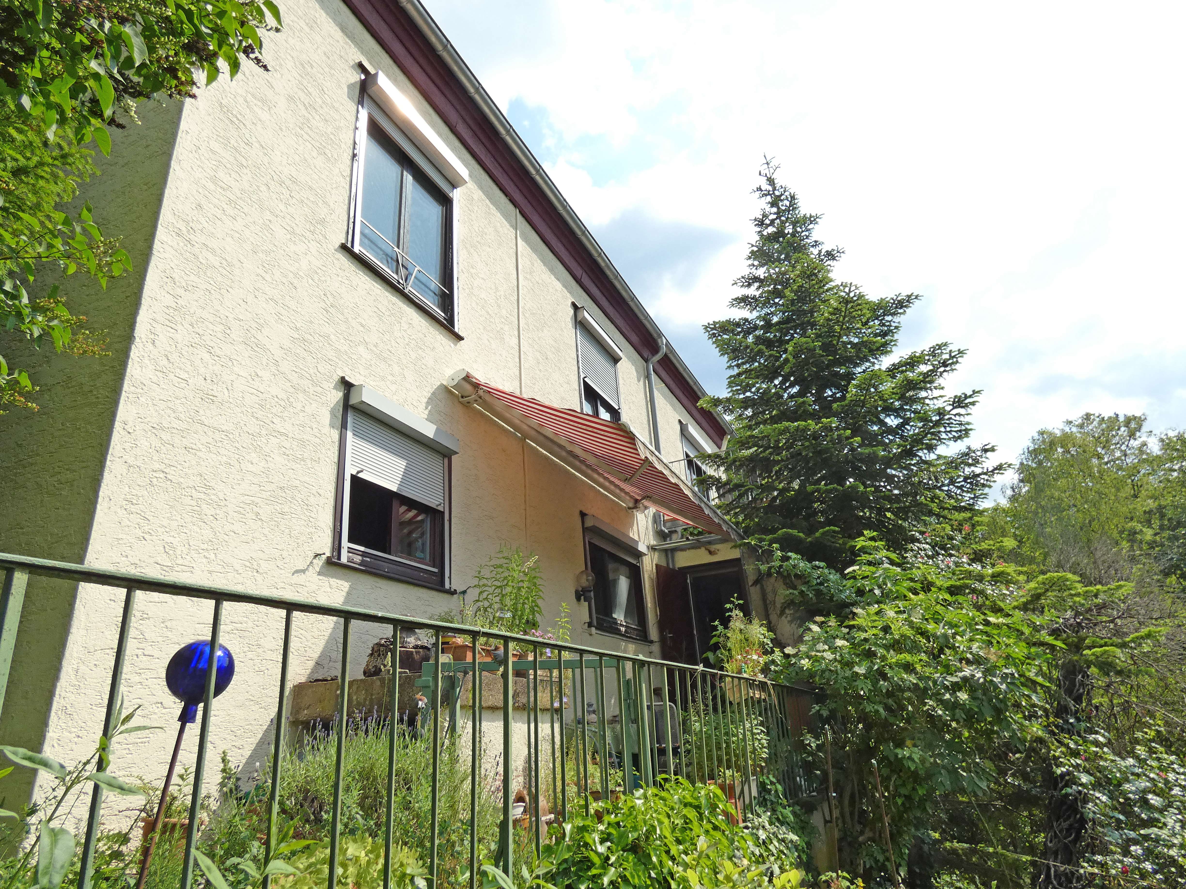 Großzügiges, vielseitiges Wohnhaus in gefragter, zentraler Wohn-/Aussichtslage am Bopser von S-Süd, Stuttgart – Bild 2