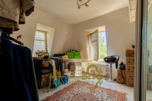 Wohnhaus mit 2 Garagen, 4 Balkonen, Dachterrasse und zusätzlichem Ausbaupotenzial – Die vollständige Adresse der Immobilie erhältst du vom Anbieter., 1157 Briesnitz, Dresden – Vorschaubild 8