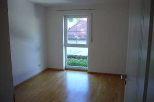Lux. helle, ruhige 3-Zi.-WHG, in kl. Wohnanlage in Waldtrudering – 81827 Waldtrudering, München – Vorschaubild 11