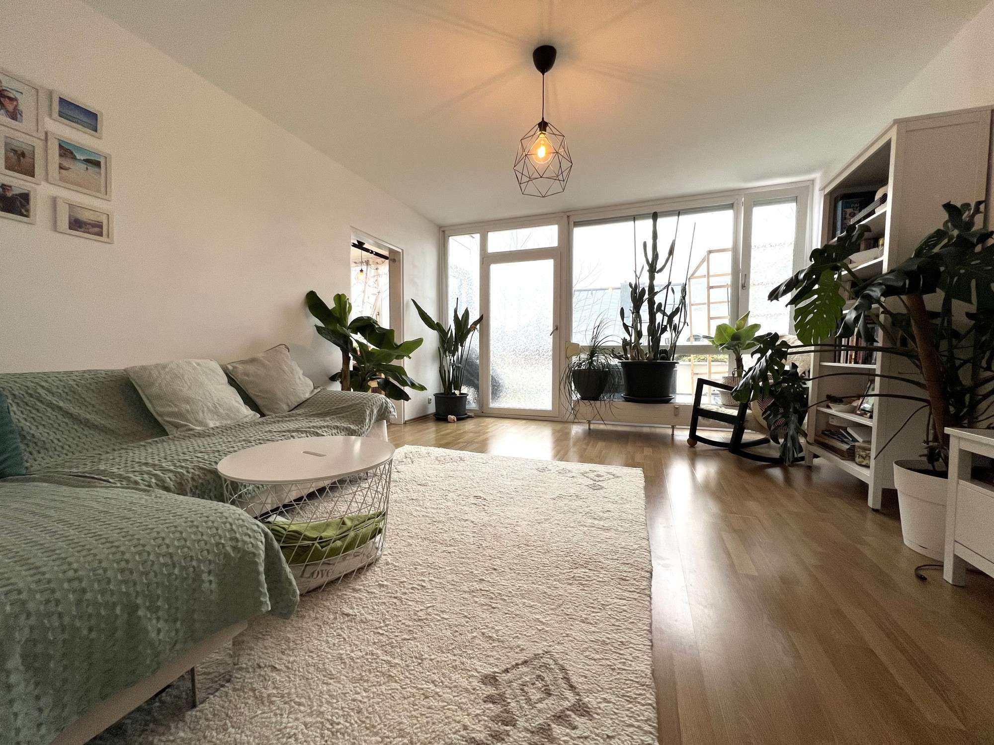 Immobilie in Putzbrunn - Ideal für die junge Familie: helle 3-Zi.-Dachgeschosswohnung mit Sonnenterrasse & TG-Einzelstellplat - Bild 3