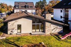 Stilvoller Bungalow 316 m²mit großem Garten in München-Lerchenau – Die vollständige Adresse der Immobilie erhältst du vom Anbieter., 80935 Lerchenau-Ost, München – Vorschaubild 5