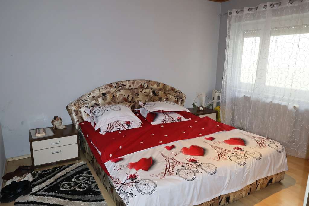 Immobilie in Bockenheim an der Weinstraße - EFH mit Nebengebäude und Garten - Bild 2