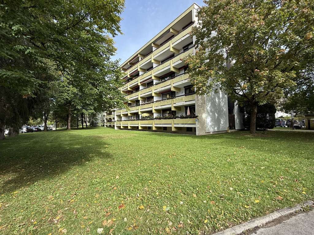 Immobilie in Germering - Kapitalanlage mit Perspektive: 32 m² Wohnung inkl. Duplex-Stellplatz - Bild 2