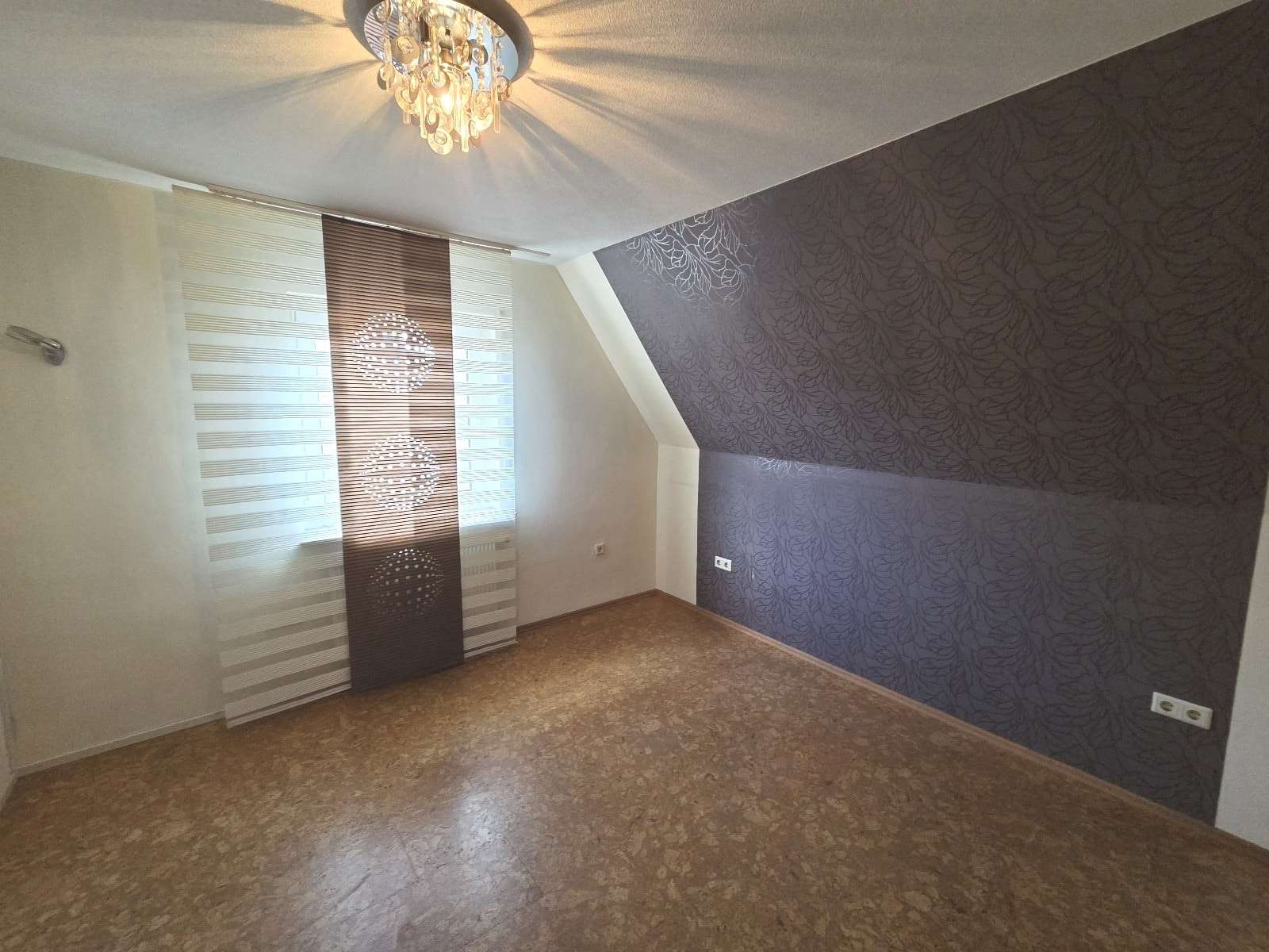 Immobilie in Maroldsweisach - *PREISREDUZIERUNG* Modernisiertes MFH inkl. Gewerbe mit Nebengebäude u. Garagen in zentraler Lage v - Bild 7