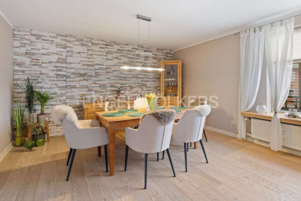 Immobilie in Norderstedt - Moderne 4-Zimmer-Wohnung mit Garage und Balkon - Bild 4