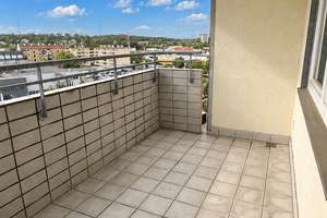LAUTERBORN: Sanierungsobjekt mit Fernblick – 4-Zimmer-Wohnung mit Balkon - Preis VB – 63069 Lauterborn, Offenbach am Main – Vorschaubild 2