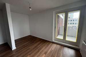 zentral gelegene geräumige 1-Zimmer Wohnung mit Balkon – Rembertistraße 77A, 28195 Bahnhofsvorstadt, Bremen – Vorschaubild 2