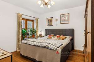 EINZIEHEN UND WOHLFÜHLEN - Großzügiges Reihenmittelhaus mit viel Platz für die ganze Familie – Die vollständige Adresse der Immobilie erhältst du vom Anbieter., 69118 Ziegelhausen, Heidelberg – Vorschaubild 7