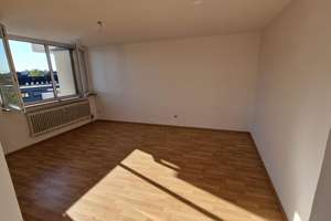 Lichtdurchflutete 3-Zimmer-Wohnung im 4. OG mit Balkon & Tiefgaragenstellplatz – Laubenweg, Fürth – Laubenweg 3, 90765 Ronhof, Kronach, Fürth – Vorschaubild 5