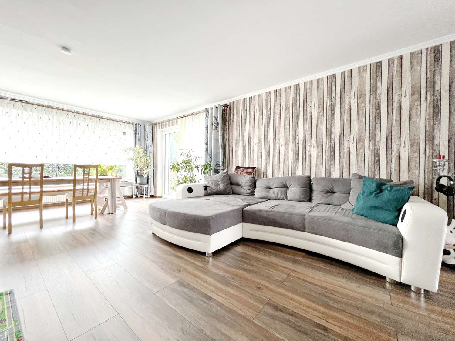 Immobilie in Alveslohe - Wohlfühlen im Grünen: Altersgerechter Bungalow mit Stil - Bild 1