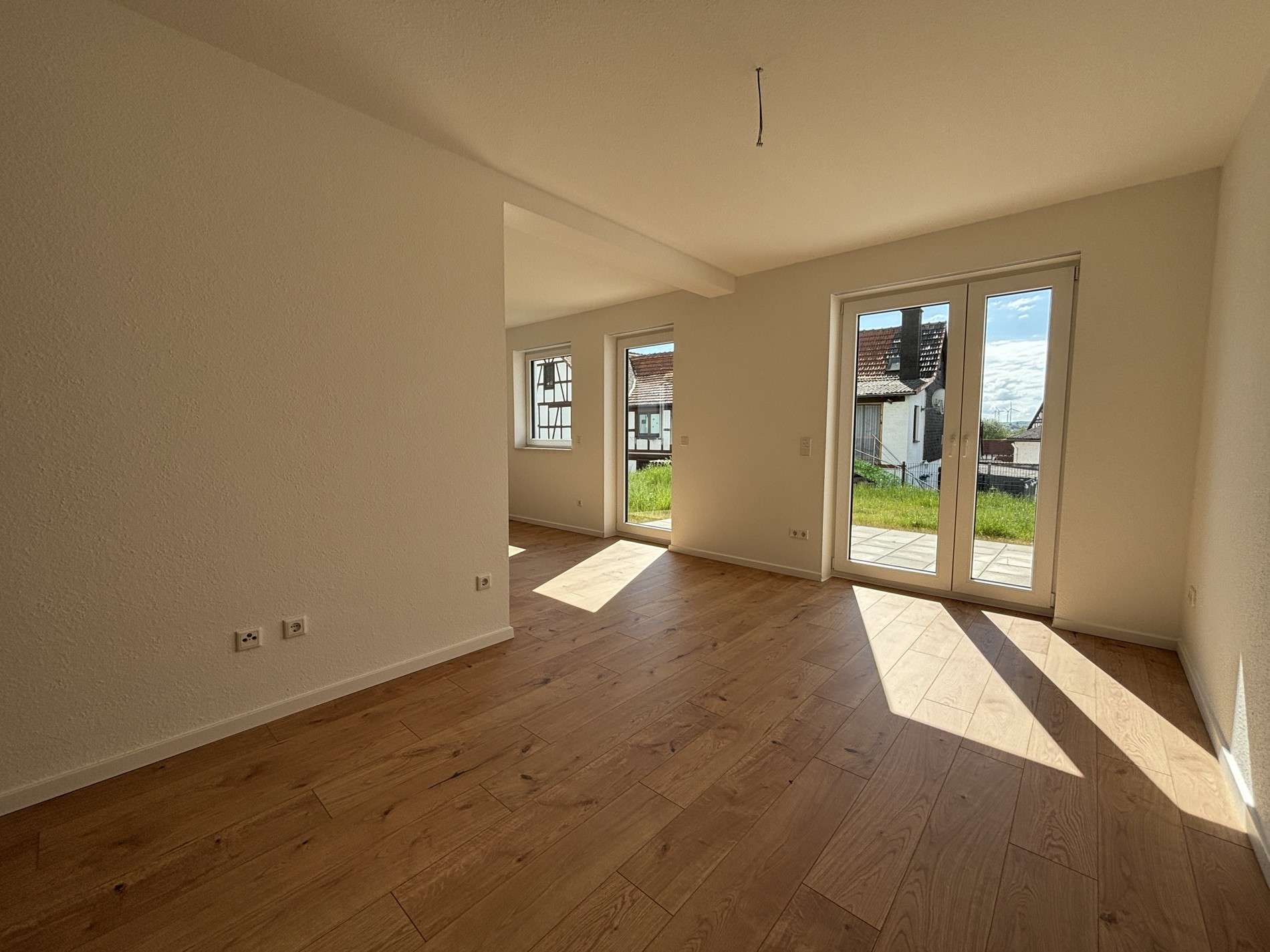 Immobilie in Weimar (Lahn) - Doppelhaushälfte mit Wohlfühlfaktor in Weimar-Niederwalgern! - Bild 3