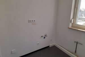Modernes Wohnen in Burgnähe mit neuem Bad und Balkon! – Rollnerstr. 51, 90408 Uhlandstraße, Nürnberg – Vorschaubild 3