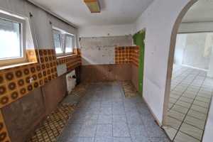 1-2 Fam.-Haus mit sehr gutem Raumangebot und Hof, Carport mit 50 m² und Gartenmöglichkeit – Südliche Weinstraße (Kreis) – Vorschaubild 43
