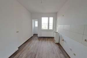 Renovierte 3-Zimmer-Wohnung mit Balkon in Bremerhaven-Lehe! – Fritz-Reuter-Straße 42, 27568 Lehe, Bremerhaven – Vorschaubild 6