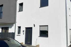Lichtdurchflutete Doppelhaushälfte mit großzügigem Grundriss – Wiesbaden – Vorschaubild 2